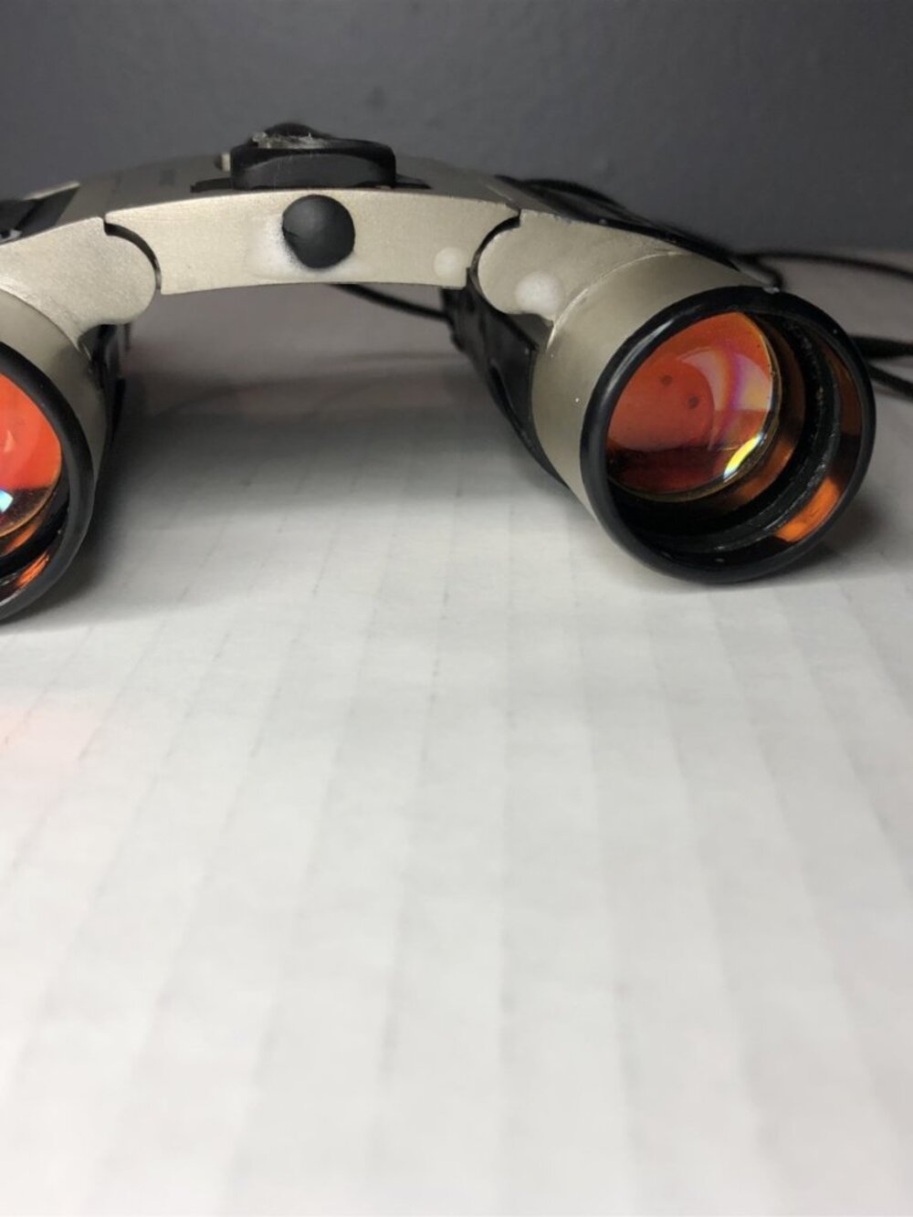 Sharper Image 8X22 Sliding Mini Binoculars - FOR PARTS ONLY READ DESCRIPTION